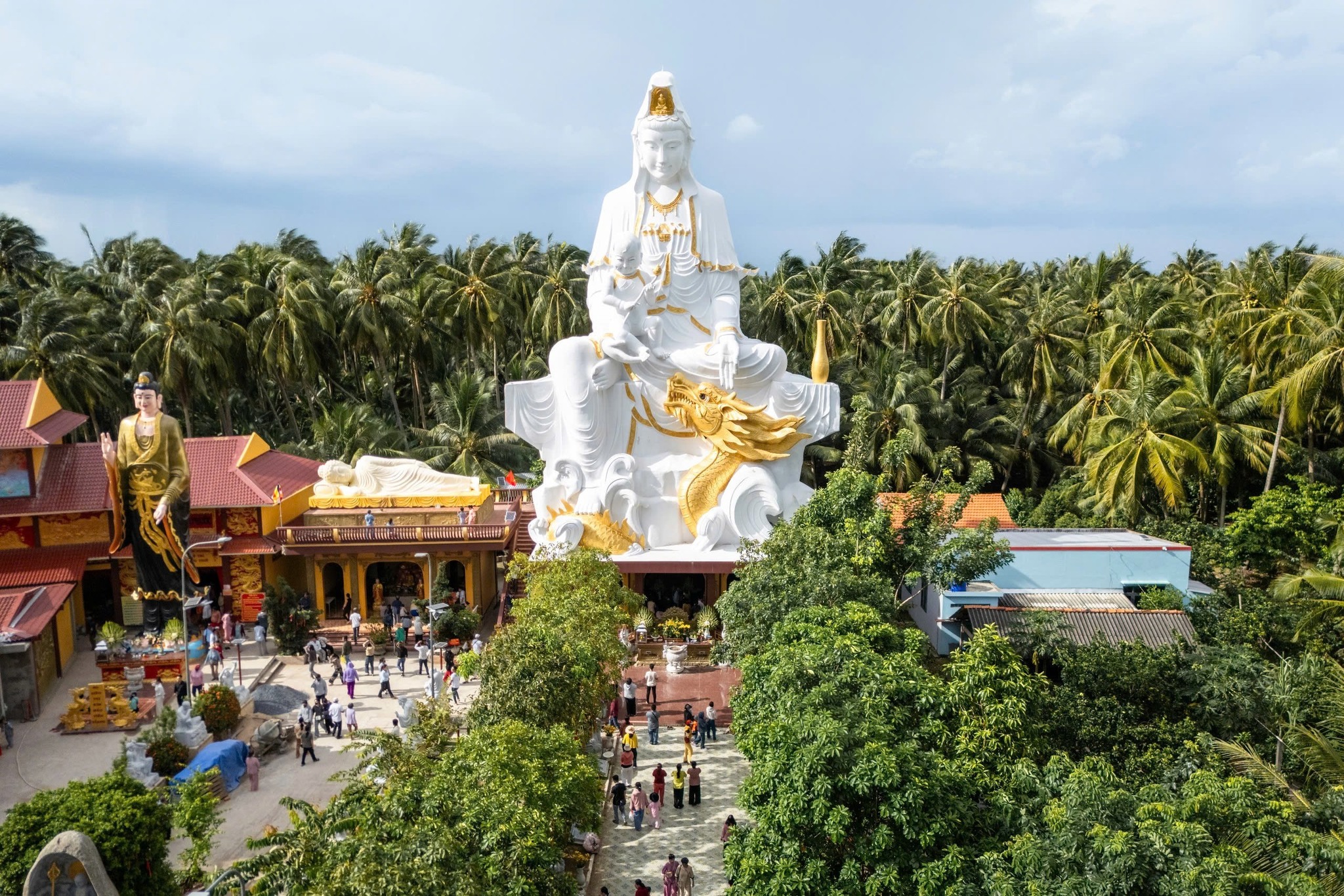 Tổng kinh phí xây dựng tượng Quan Âm Tống Tử là 10 tỉ đồng
